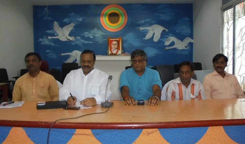 Bharat Raksha Manch celebrates Vir Savarkar Jayanty